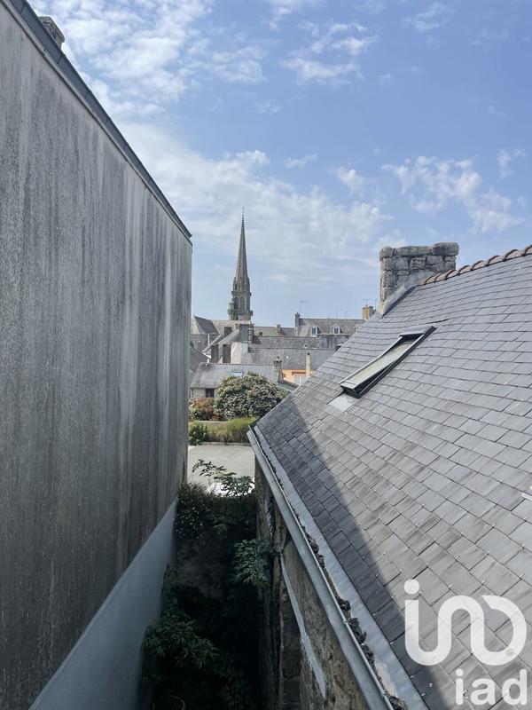 Maison - 99 m² - 7 pièces