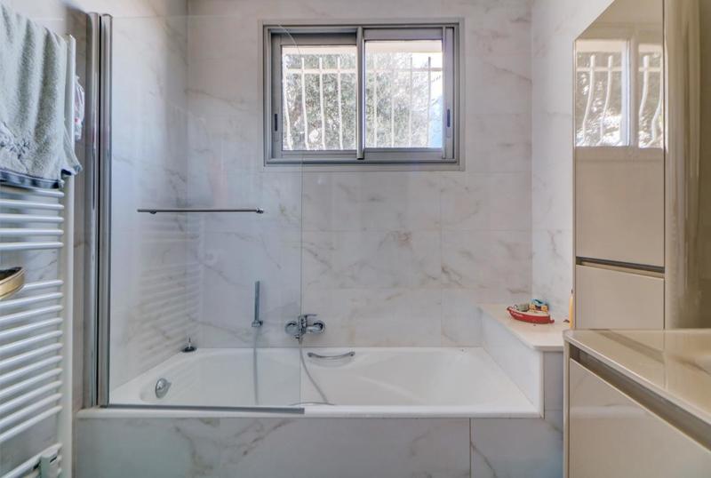 Appartement - 90 m² - 3 pièces