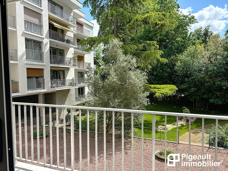 Appartement - 120 m² - 5 pièces