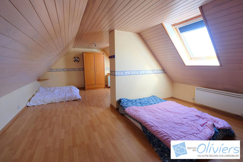 Maison - 184 m² - 8 pièces