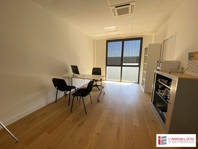 Bureau - 274 m²