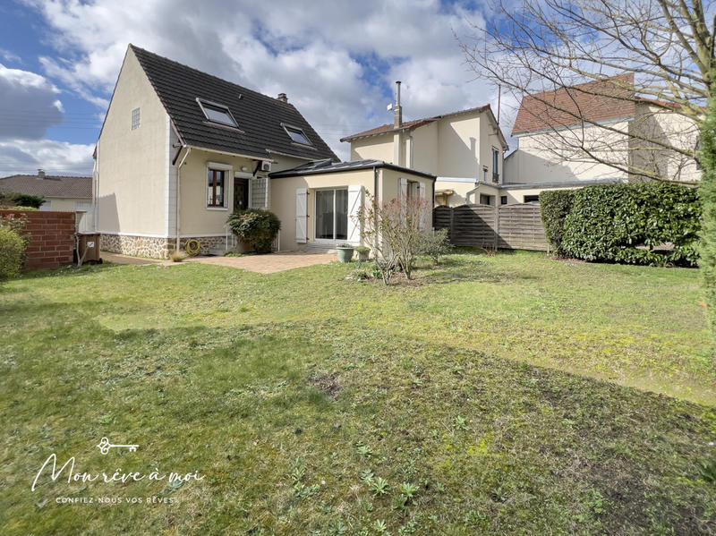 Maison - 102 m² - 6 pièces