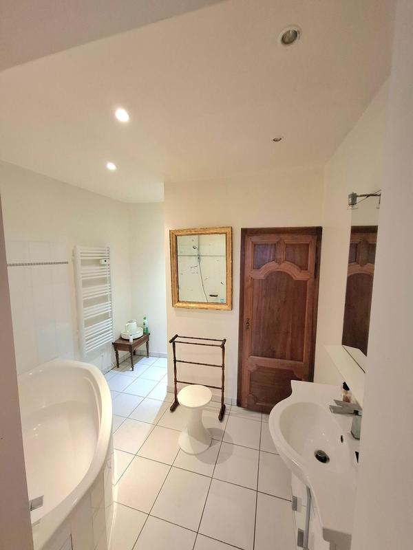 Appartement - 74 m² - 3 pièces