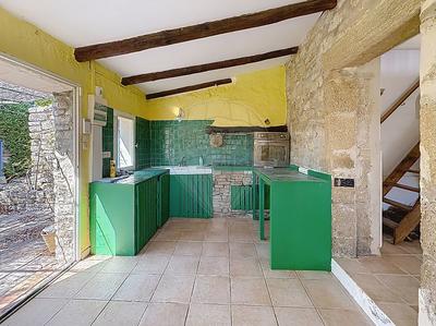 Propriété - 93 m² - 4 pièces