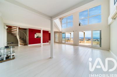 Duplex - 197 m² - 5 pièces