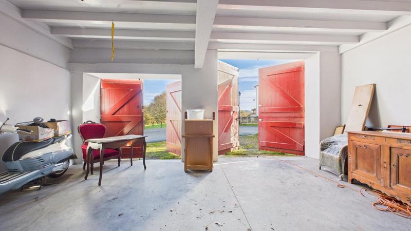 Maison - 293 m² - 10 pièces