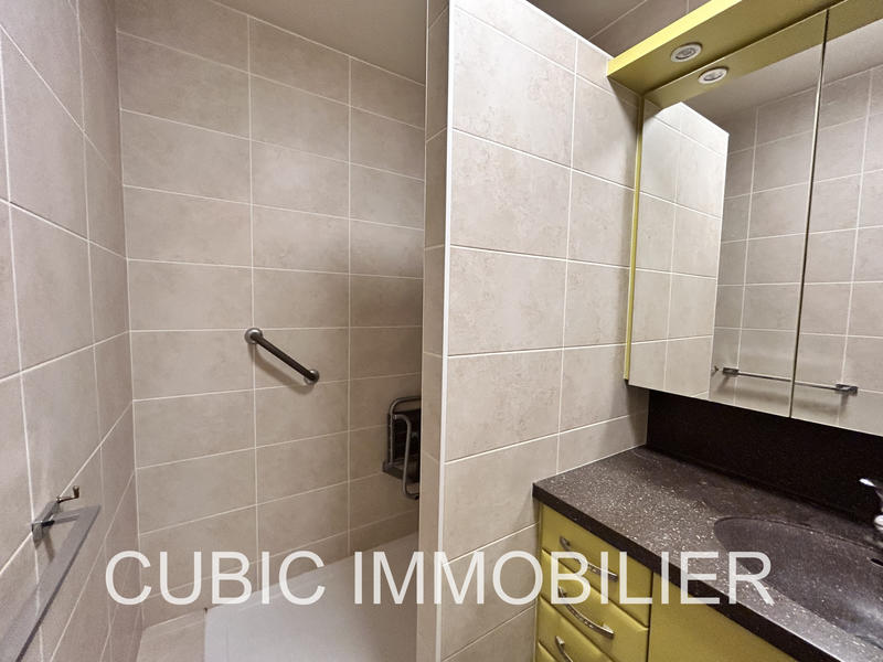 Appartement - 81 m² - 3 pièces