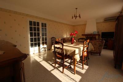 Villa - 180 m² - 7 pièces