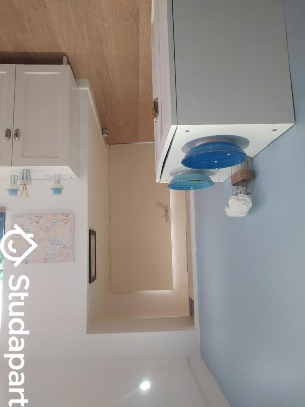 Chambre - 11 m² - 1 pièce