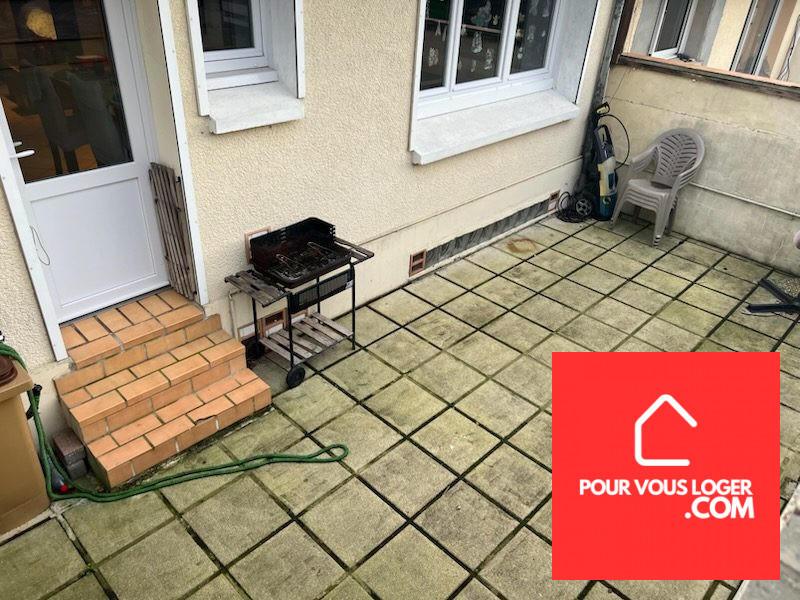 Maison - 90 m² - 5 pièces