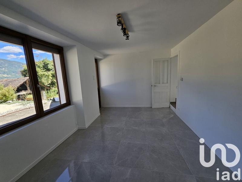 Maison - 97 m² - 5 pièces