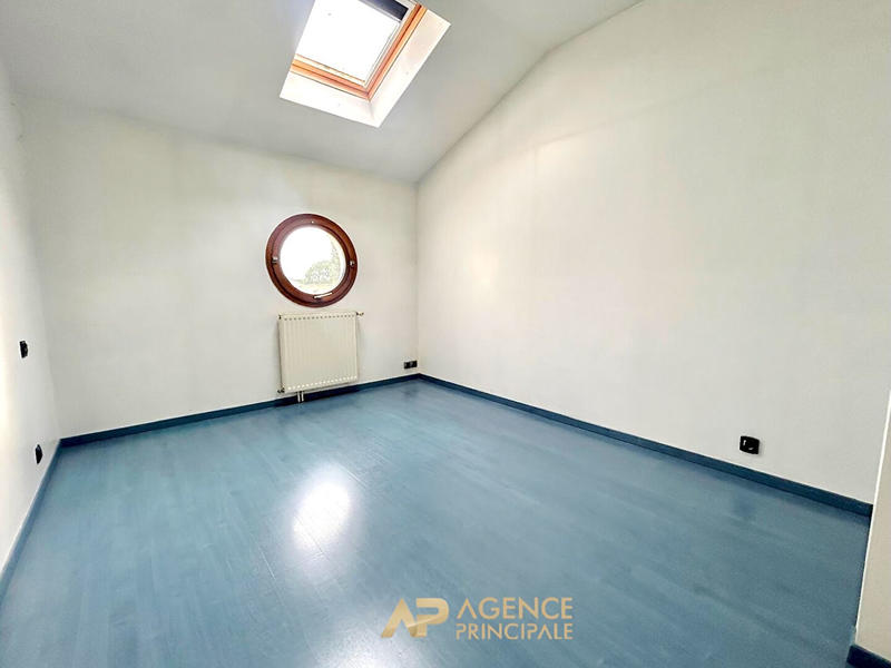 Appartement - 125 m² - 4 pièces