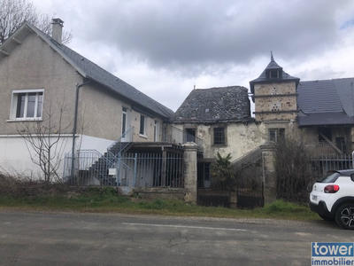 Maison - 233 m² - 5 pièces