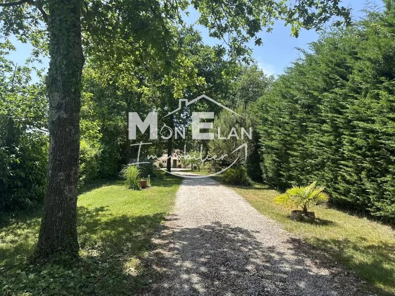 Maison - 194 m² - 7 pièces