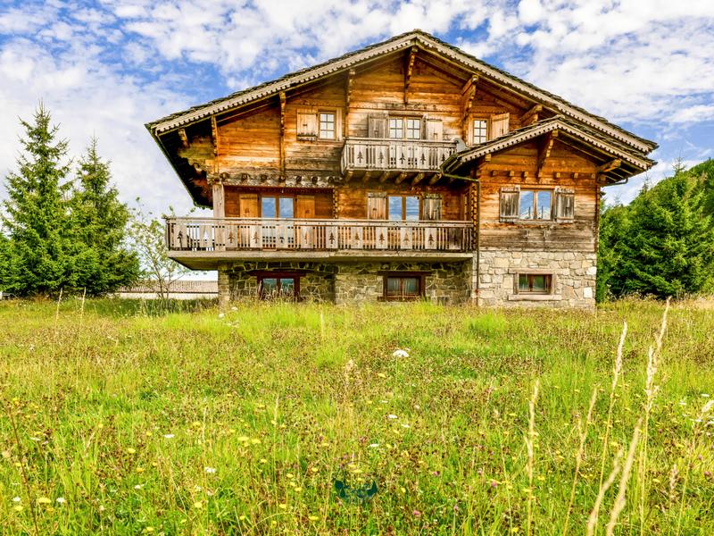 Maison - 220 m² - 6 pièces