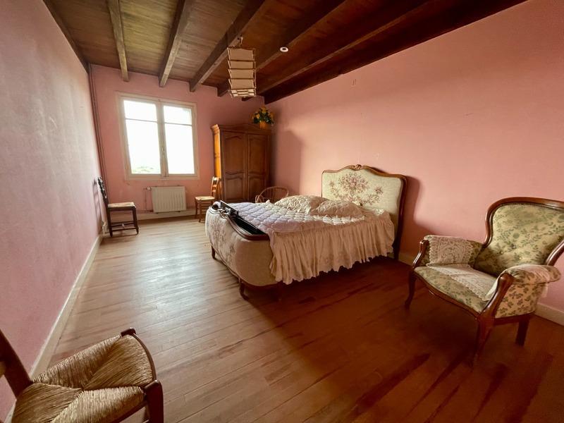 Propriété - 608 m² - 15 pièces