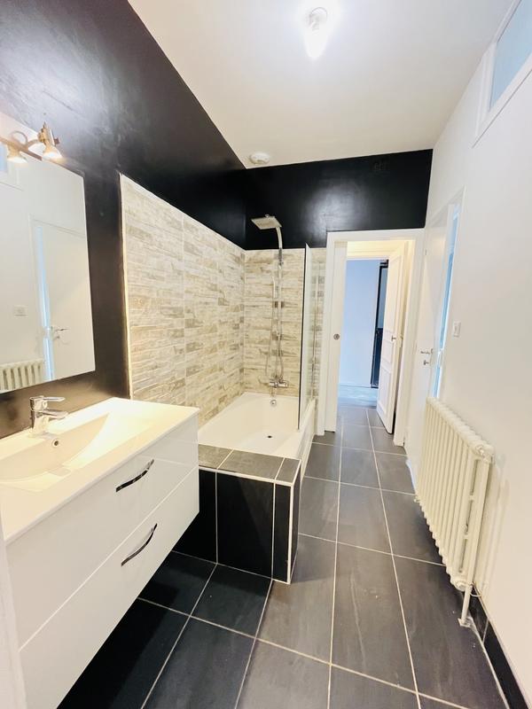 Appartement - 104 m² - 4 pièces