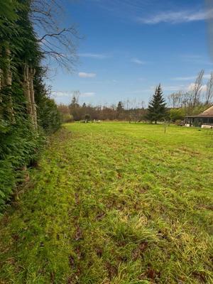 Terrain constructible - 915 m²