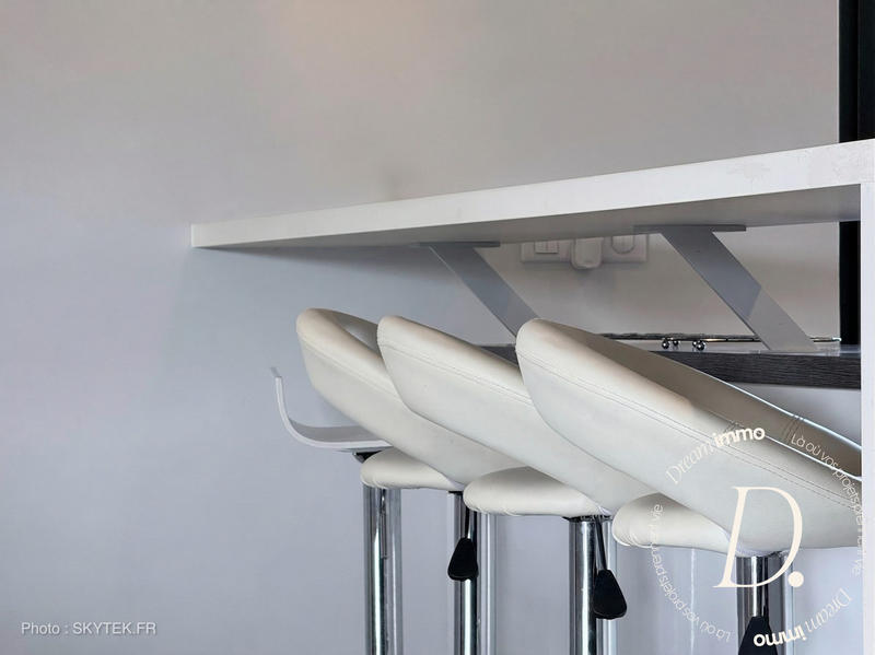 Maison - 235 m² - 6 pièces