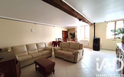 Maison - 220 m² - 9 pièces