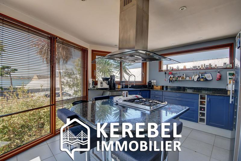 Maison - 137 m² - 6 pièces