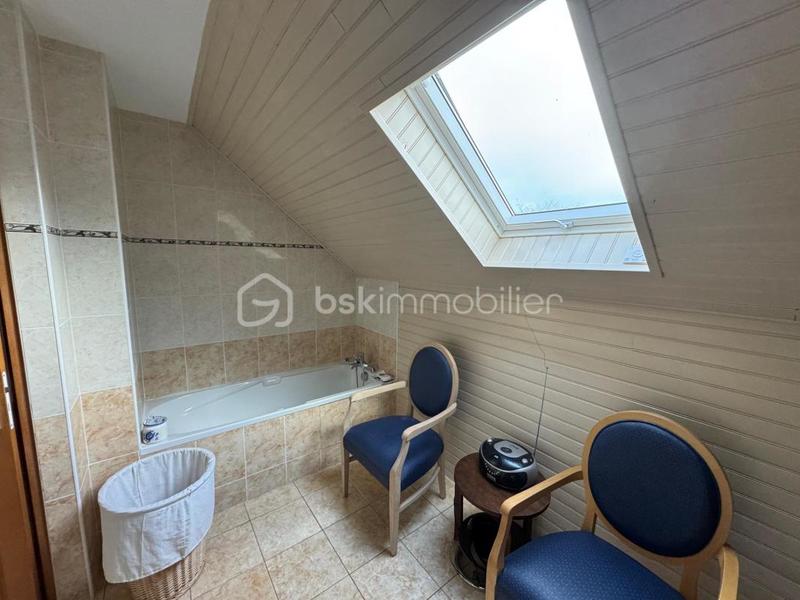 Maison - 145 m² - 6 pièces