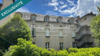 Immeuble - 3 720 m²