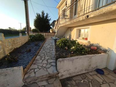 Maison traditionnelle - 88 m² - 4 pièces