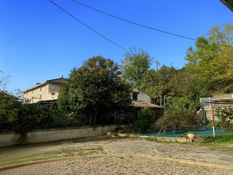 Maison en pierre - 65 m² - 3 pièces