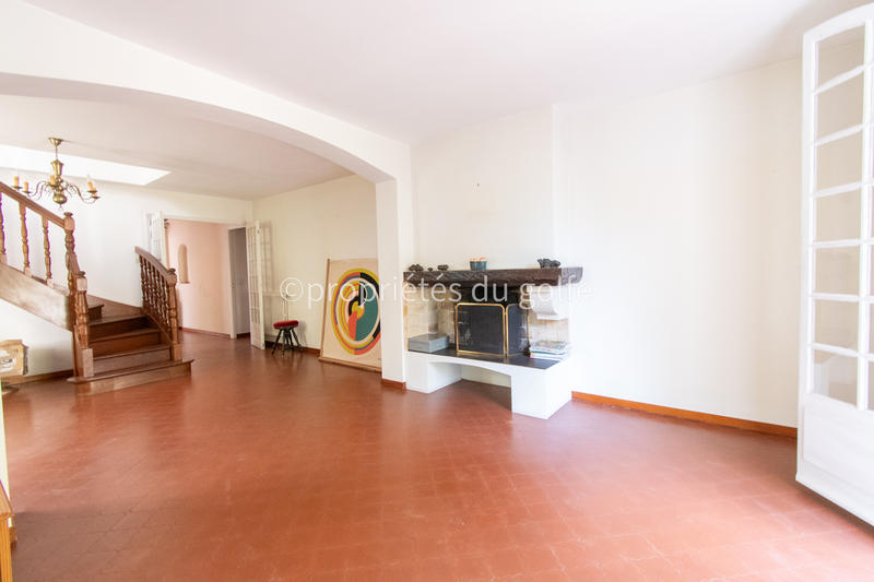 Maison - 216 m² - 5 pièces