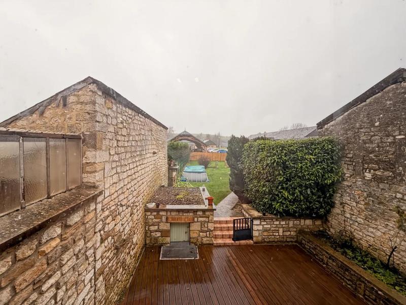 Maison - 206 m² - 7 pièces