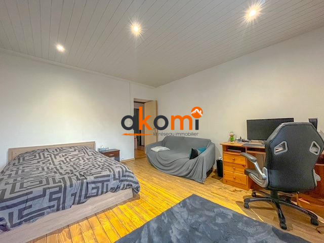 Maison - 121 m² - 6 pièces