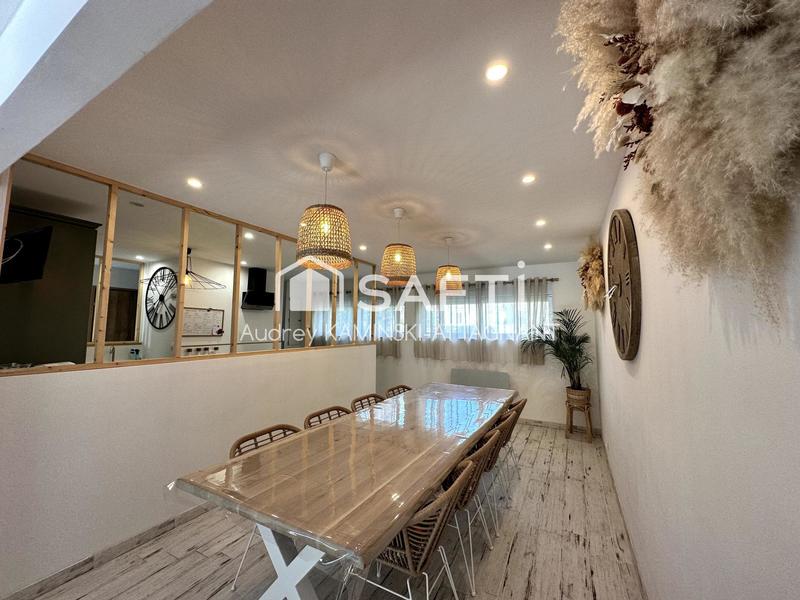 Maison - 145 m² - 8 pièces