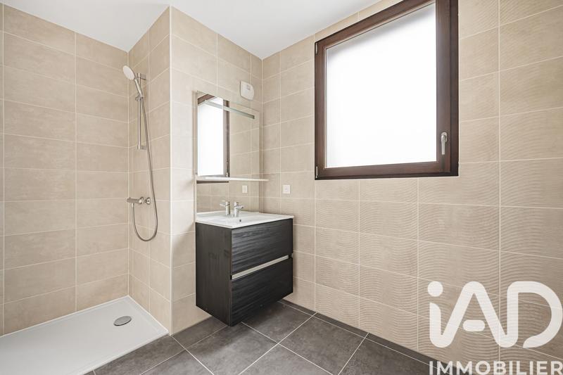 Appartement - 99 m² - 4 pièces