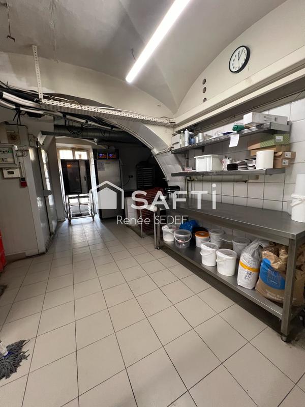 Local commercial - 233 m²