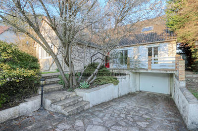 Maison - 193 m² - 7 pièces