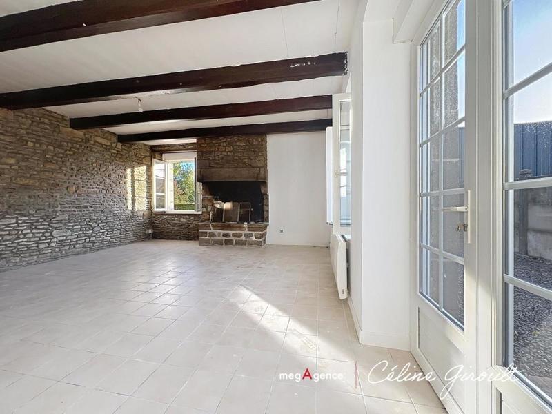 Maison en pierre - 73 m² - 3 pièces