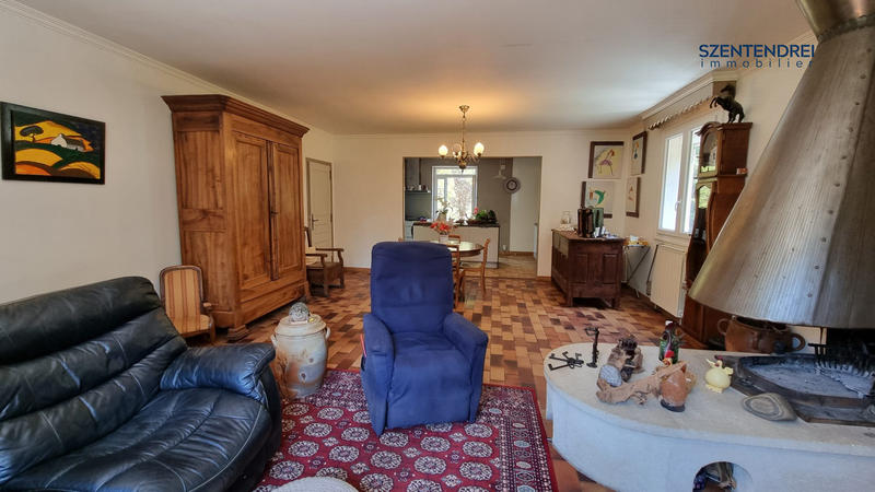 Maison - 180 m² - 7 pièces