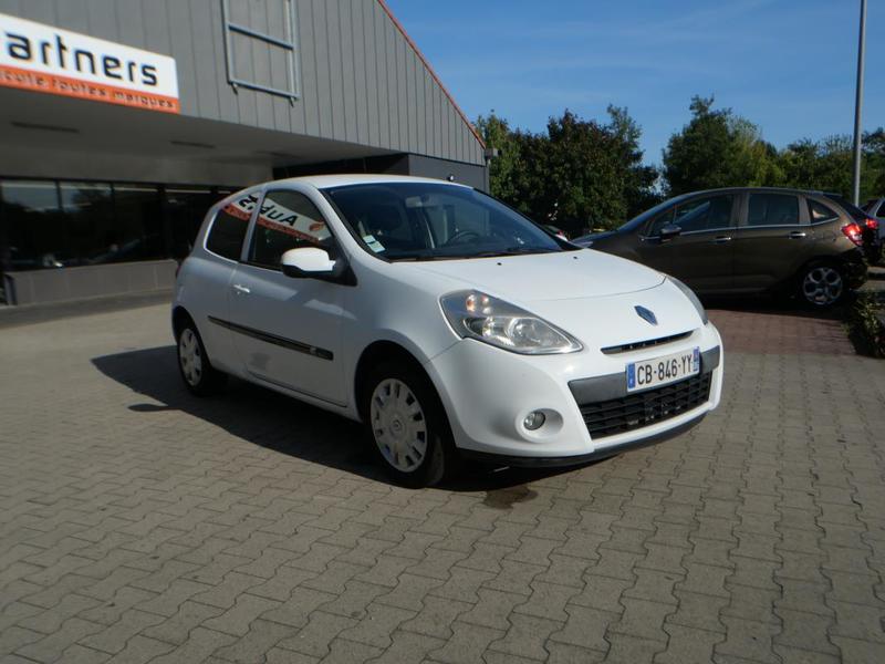 Renault Clio III Phase 2 1.5dci Eco 75ch