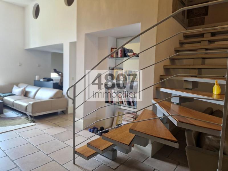 Appartement - 188 m² - 5 pièces