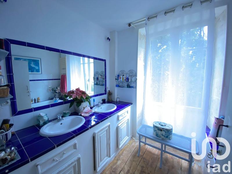 Maison - 263 m² - 6 pièces