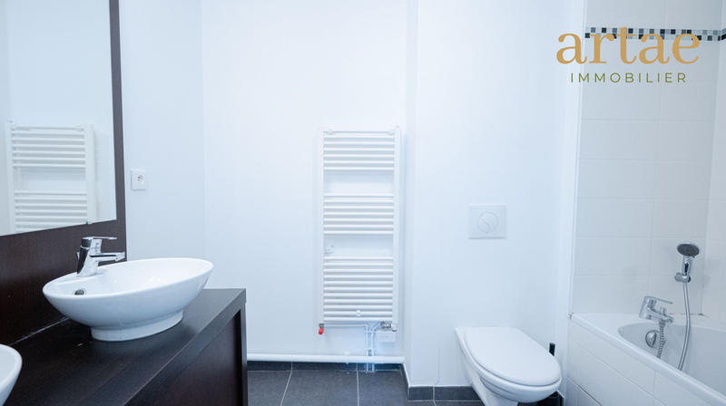 Appartement - 102 m² - 5 pièces