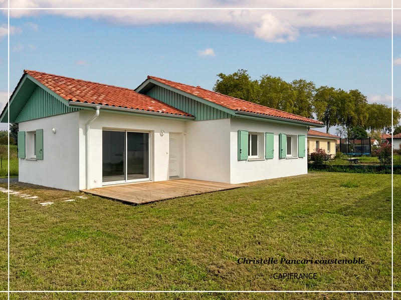 Maison - 93 m² - 4 pièces