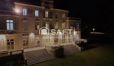 Château - 640 m² - 22 pièces