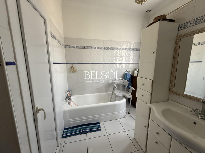 Maison ancienne - 151 m² - 8 pièces