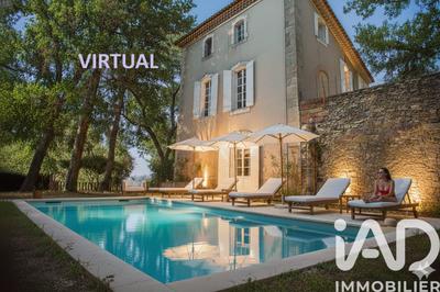 Maison - 693 m² - 10 pièces