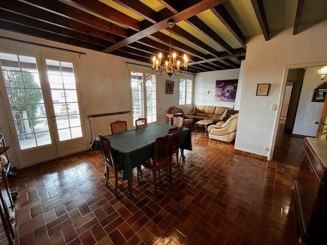 Villa - 169 m² - 6 pièces