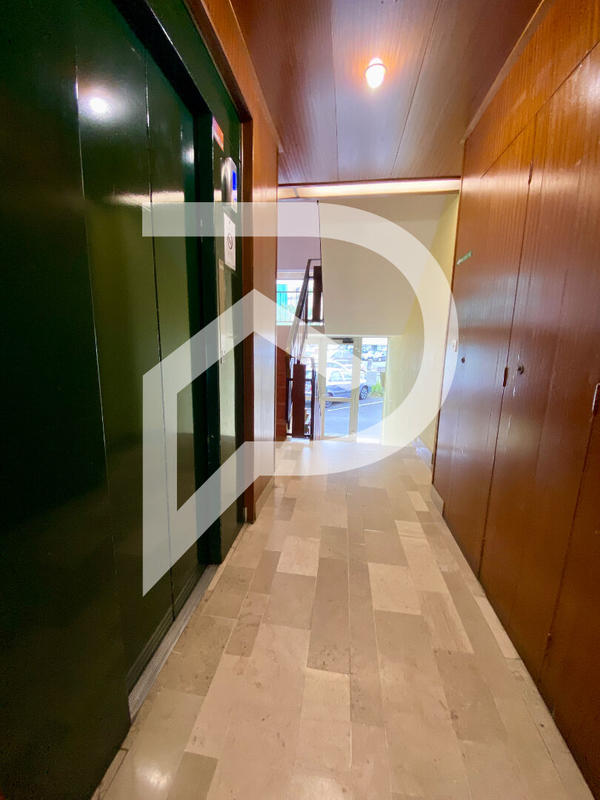 Appartement - 97 m² - 5 pièces