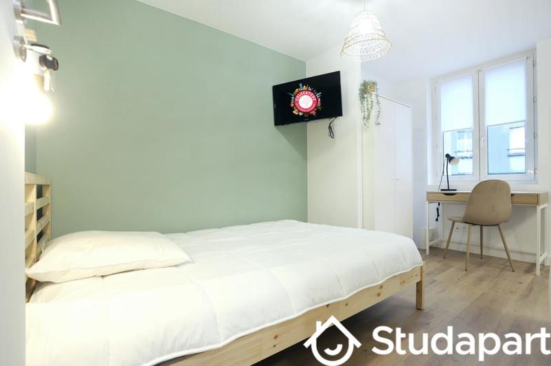 Chambre - 11 m² - 1 pièce