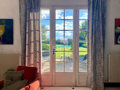 Maison - 224 m² - 8 pièces